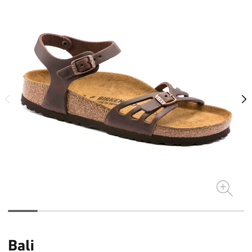 Womens birkenstock “Bali” sandal size 37